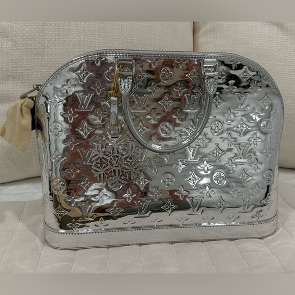 Louis Vuitton Alma GM - Picture 5 of 8